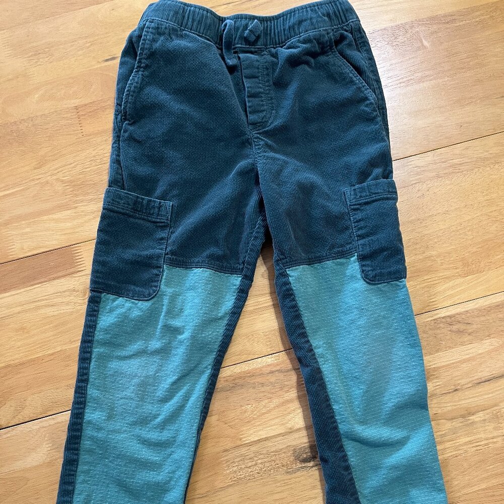 Green Corduroy Rip-Stop Pants - Hanna Andersson size 130 (size 8)